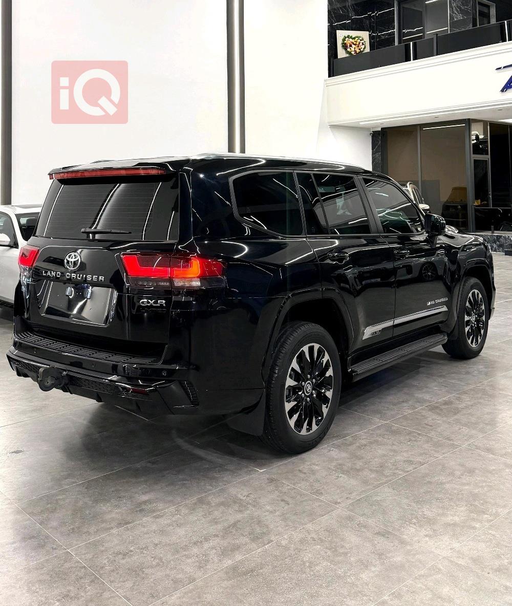 تويوتا لاندكروزر